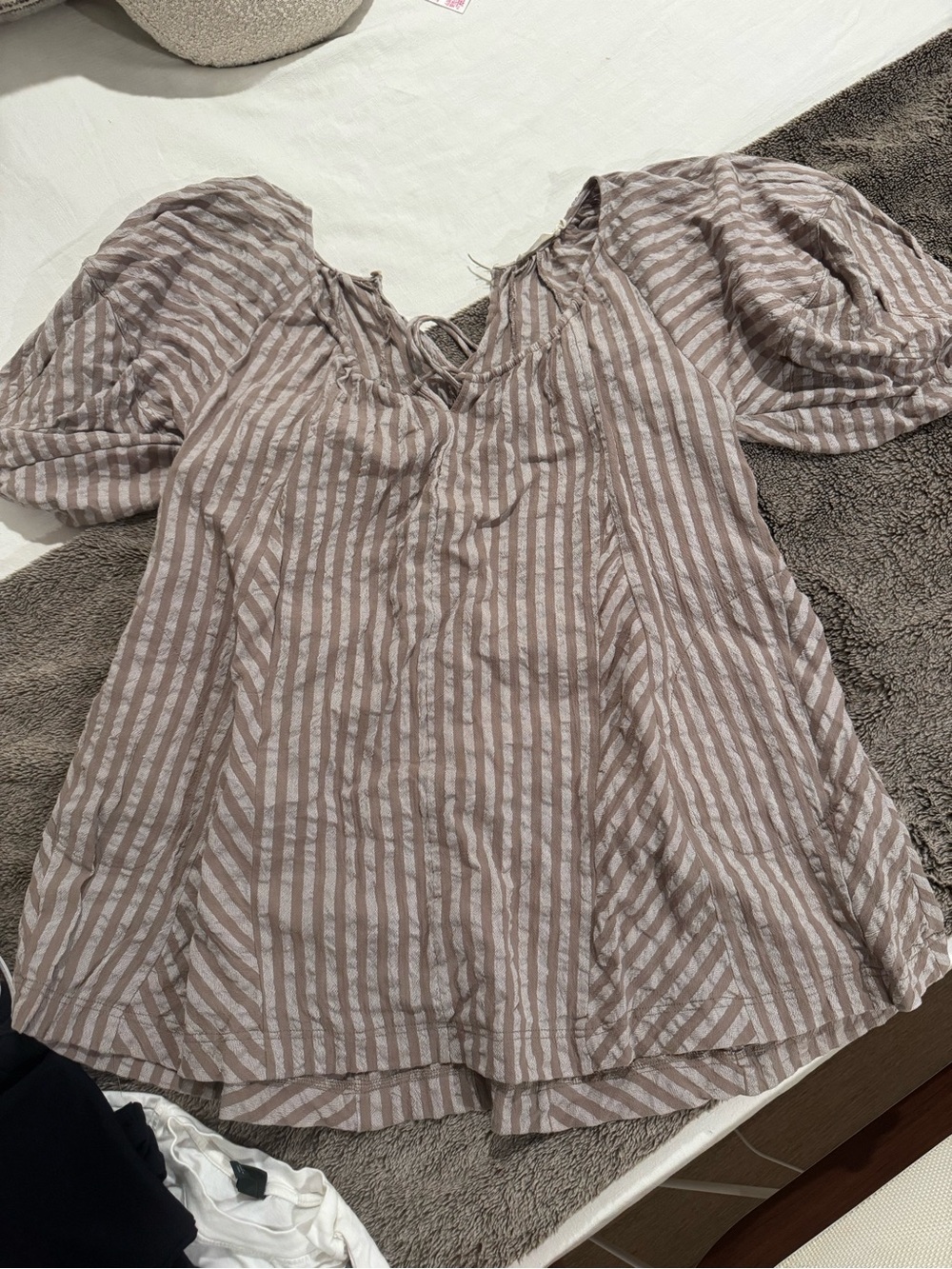 Millibon Taupe-and-Cream Striped Puff-Sleeve Tunic